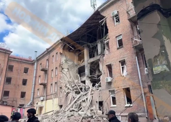 Росіяни повторно вдарили по Дніпру: подробиці